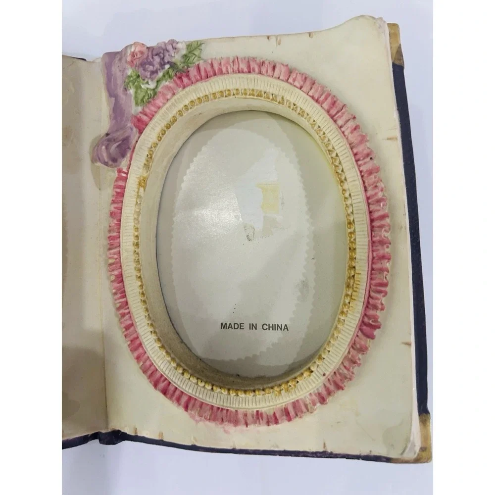 VTG Resin Storybook Picture Frame Humpty Dumpty Musical Nursery Rhyme 3.5